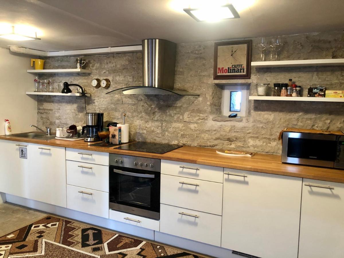 Kauba 6A Apartment Kuressaare Kültér fotó